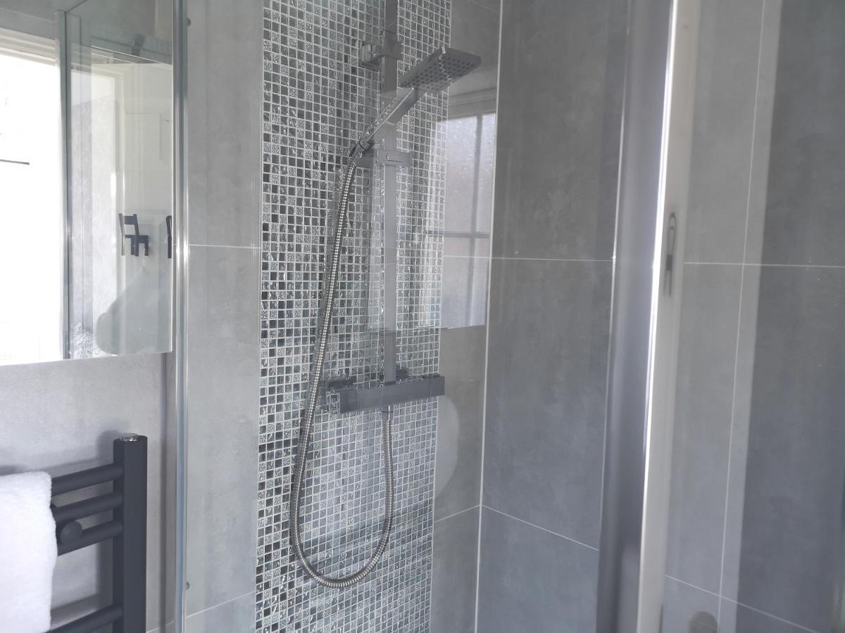Bienvenue In Newhaven Luxury Superking Or Standard Or Budget Rooms Exterior photo