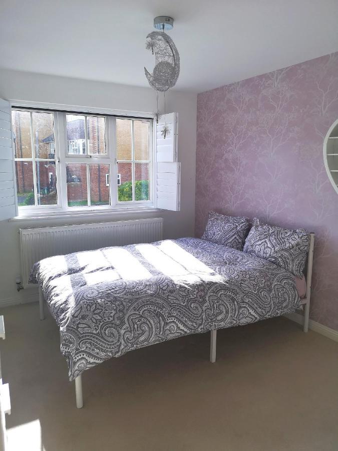 Bienvenue In Newhaven Luxury Superking Or Standard Or Budget Rooms Exterior photo