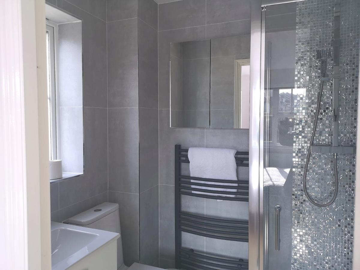 Bienvenue In Newhaven Luxury Superking Or Standard Or Budget Rooms Exterior photo